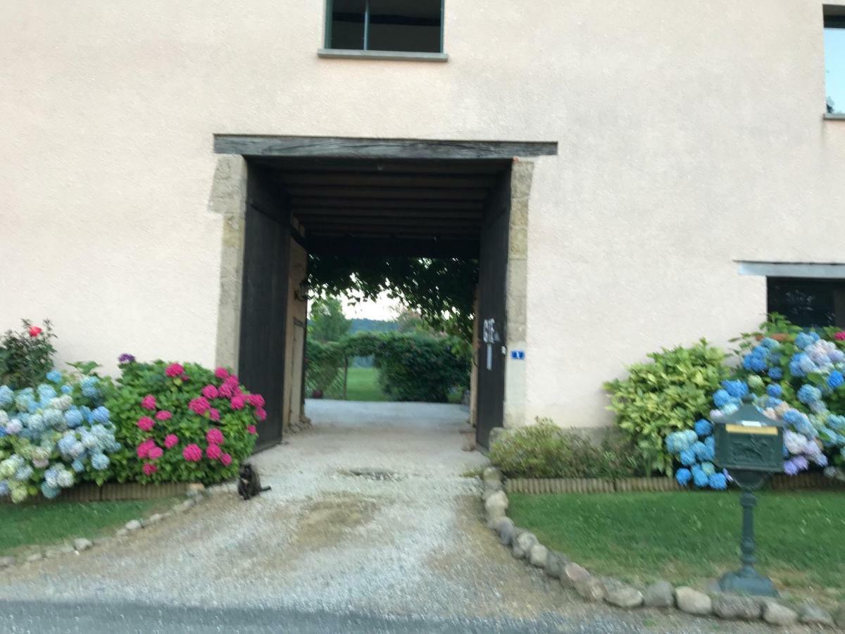 Gite Du Paradis Vieuzos Экстерьер фото